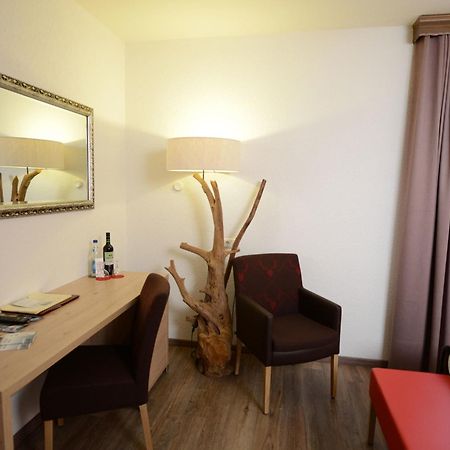 Land-Gut Hotel Zum Loewen Garni Marktheidenfeld Oda fotoğraf