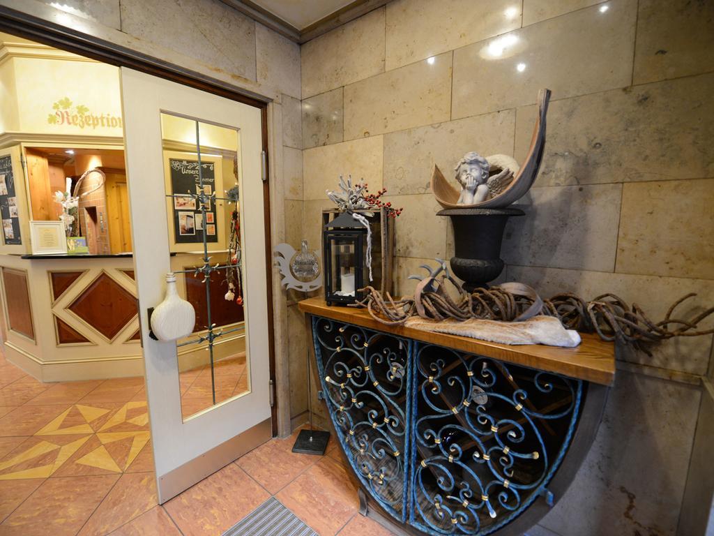Land-Gut Hotel Zum Loewen Garni Marktheidenfeld Dış mekan fotoğraf