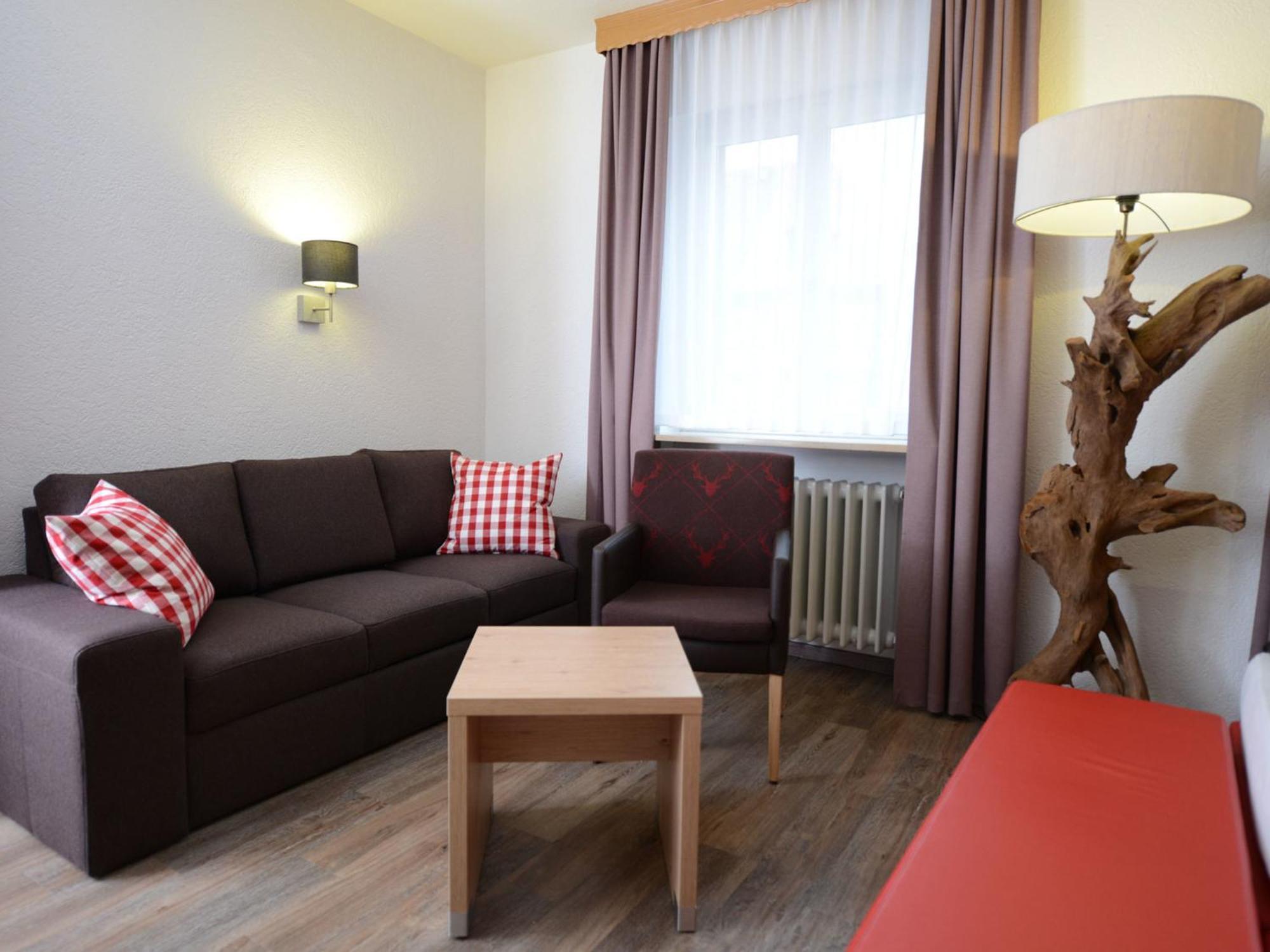 Land-Gut Hotel Zum Loewen Garni Marktheidenfeld Oda fotoğraf