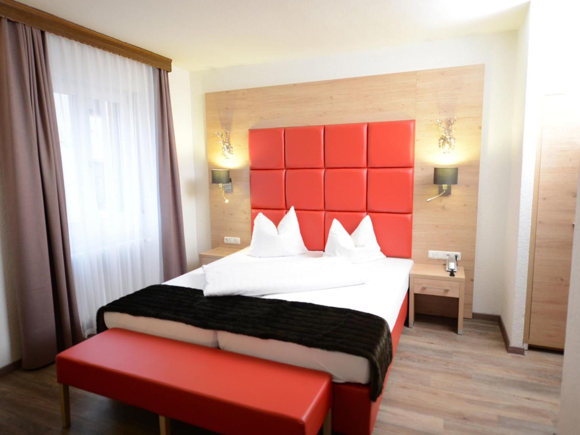Land-Gut Hotel Zum Loewen Garni Marktheidenfeld Oda fotoğraf